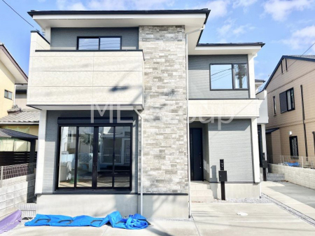 ���n�O�ώʐ^�@�������ꂽ�O�ρA�㎿�ȏZ��Ԃ��L���鎺���͉i�����S���ĉ߂�����Z���ł��B �@