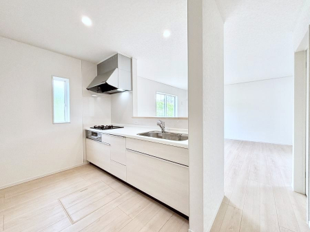 �L�b�`���@�J�E���^�[�z���ɂ��b�������Ȃ��疈���̂������������Ɗy����