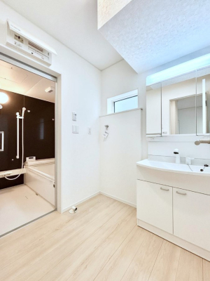 ���̑��@�������̂�����K��Ԃł��B�����̐g�x�x���C�����ǂ����g�������܂��B 