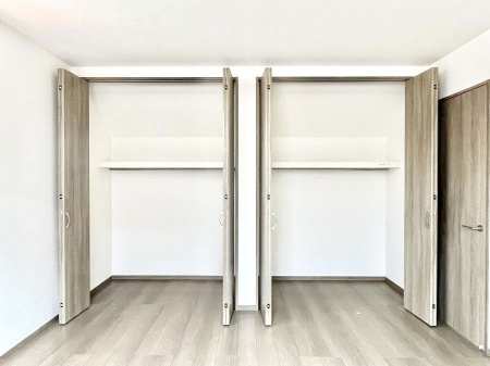 ���[�@�����Ղ�̎��[�X�y�[�X�ŉ��K�ɕ�点���� 