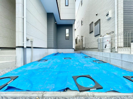 �@�����Ɍ������Ȃ����ԃX�y�[�X�B