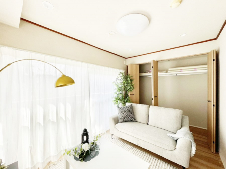 ���̑����ρ@�o���R�j�[���J�������v���X���Ă����m��