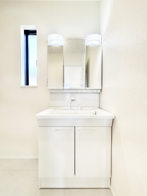 ���ʑ�E���ʏ��@���[�͂Ƌ@�\���ɗD�ꂽ���ʉ��ϑ�