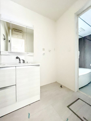 ���̑��@�������̂�����K��Ԃł��B�����̐g�x�x���C�����ǂ����g�������܂��B 