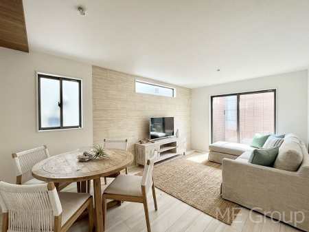 ���r���O�@�傫�ȑ����炽���Ղ�̗z���ƕ����������郊�r���O�@���Ƌ��CG�ł�  