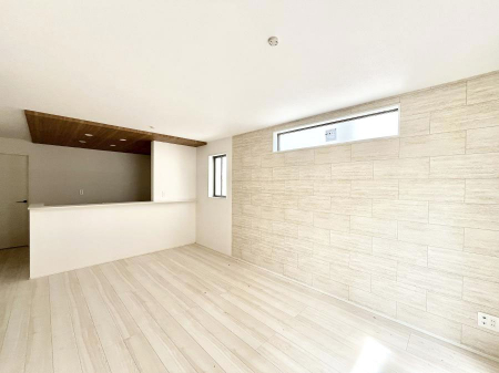 ���r���O�@�������������͋C�̂k�c�j�͉Ƒ��݂�Ȃ̉��K���  