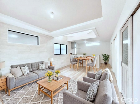 ���r���O�@�㕔�͐������I���R������荞�܂�A�Ƒ��c���̏ꏊ�𖾂邭���o���Ƌ��CG�ł�