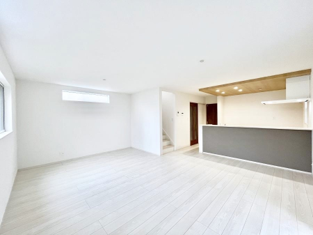 ���r���O�@���r���O�K�i���Ƒ��̏Ί�Ɖ�b���Ȃ��ł���܂�  