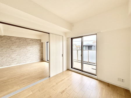 ���̑����ρ@�o���R�j�[���J�������v���X���Ă����m��  