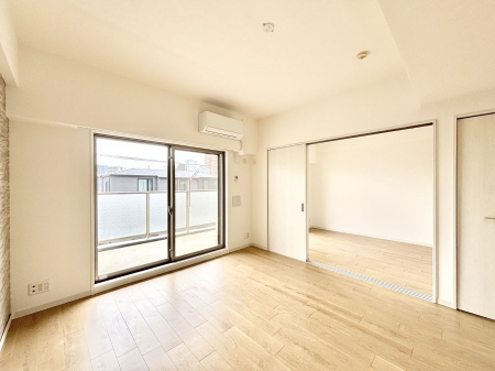 ���̑����ρ@�傫�ȑ����炽���Ղ�̗z���ƕ����������郊�r���O  