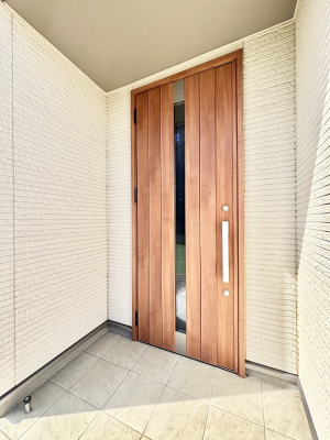 ���ց@��؂ȉƑ��A���q���o�}���錺�ցB