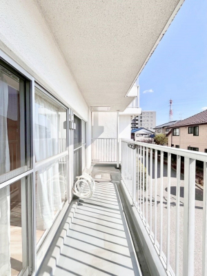 �o���R�j�[�@�������o���R�j�[�I��������̐��󕨂������܂��B