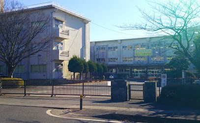 ���ӊ��@���w�Z 1000m ���˒��������w�Z