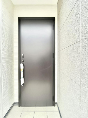 ���ց@��؂ȉƑ��A���q���o�}���錺�ցB