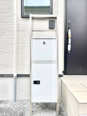 ���̑��@�V���v���f�U�C���̃|�X�g�B