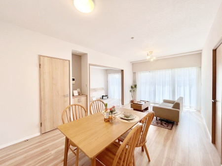 ���r���O�@�אڂ̗m�����J������΂���ɍL�X��Ԃ�