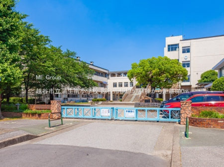 ���ӊ��@���w�Z 800m �z�J�s�������쏬�w�Z