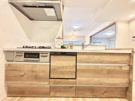 �L�b�`���@���������Ȃ���ł����Ƒ��Ƃ̉�b���y���߂�ΖʃL�b�`��