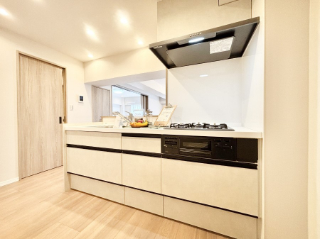 �L�b�`���@�������������I�ɁA�y�����I�V�X�e���L�b�`��