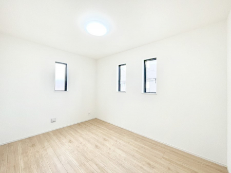 �Q���@�g���₷���`�Ńx�b�g��Ƌ�̒u�����ɂ����邱�Ƃ�����܂���B   