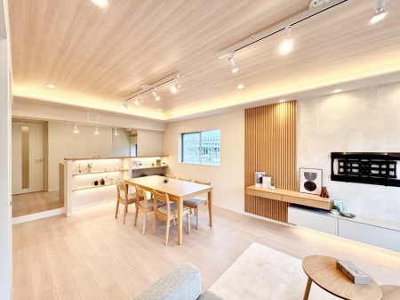 ���r���O�@���Ƒ��̓��₩�Șb�����ŕ�܂�閾�邢���r���O   