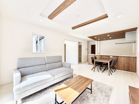 ���̑����ρ@�Ƒ������R�ƏW�܂�e���̃X�y�[�X�ɂȂ肻��