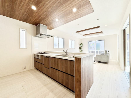 �L�b�`���@���������Ȃ��炲�Ƒ��Ƃ̉�b���y���߂�ΖʃJ�E���^�[�L�b�`��