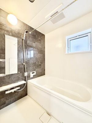 �����@����̔�������Ă���閾�邢�������̂���o�X���[��