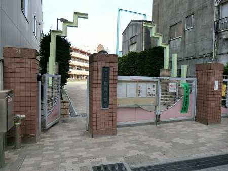 ���ӊ��@���w�Z 400m �����旧�~�����w�Z