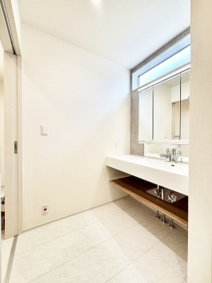 ���ʑ�E���ʏ��@�傫�����₷���O�ʋ��Ő�����������ʑ�́A�g�����Ȃ݃`�F�b�N�┧�̂������ɂ������߂ł��B