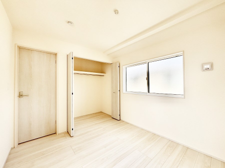 �Q���@�g���₷���`�Ńx�b�g��Ƌ�̒u�����ɂ����邱�Ƃ�����܂���B   