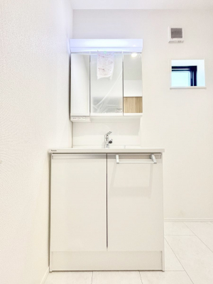 ���ʑ�E���ʏ��@���[�͂Ƌ@�\���ɗD�ꂽ���ʉ��ϑ�