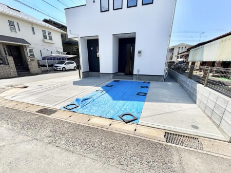 �@�����Ɍ������Ȃ����ԃX�y�[�X�B