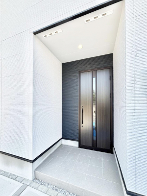 ���ց@��؂ȉƑ��A���q���o�}���錺�ցB