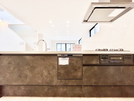 �L�b�`���@�������������I�ɁA�y�����I�V�X�e���L�b�`��