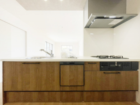 �L�b�`���@�������������I�ɁA�y�����I�V�X�e���L�b�`��