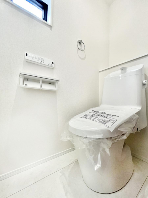 �g�C���@�g�C����1�K��2�K���ꂼ��ɔz�u����Ă��ĂƂĂ��֗��ł��B 