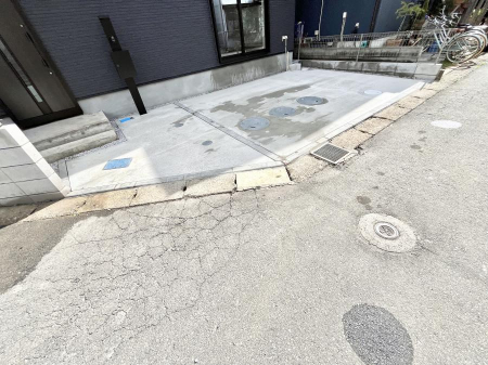 �@�����Ɍ������Ȃ����ԃX�y�[�X�B