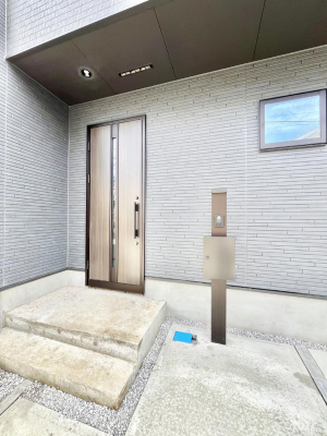 ���ց@��؂ȉƑ��A���q���o�}���錺�ցB