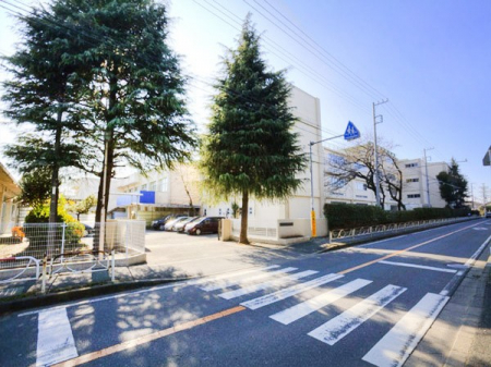 ���ӊ��@���w�Z 550m �D���s���C�_���w�Z