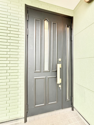 ���ց@��؂ȉƑ��A���q���o�}���錺�ցB