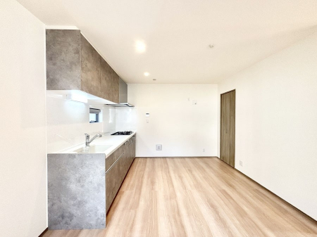 ���̑����ρ@�Ƒ������R�ƏW�܂�e���̃X�y�[�X�ɂȂ肻��