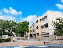 ���ӊ��@���w�Z 330m ���n�旧���a���w�Z