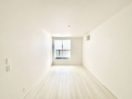 ���̑����ρ@�o���R�j�[���J�������v���X���Ă����m��