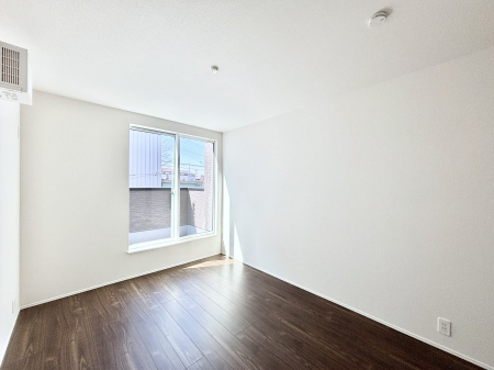 ���̑����ρ@�o���R�j�[���J�������v���X���Ă����m��