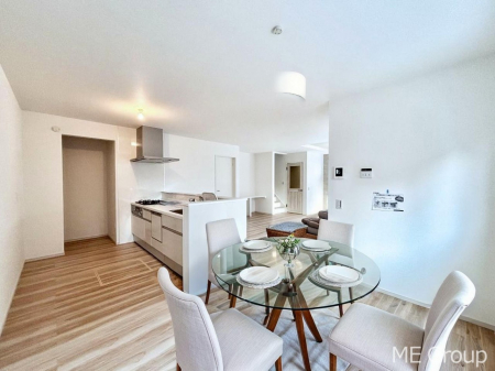 ���r���O�@���Ƒ��̓��₩�Șb�����ŕ�܂�閾�邢���r���O  ���Ƌ��CG�ł�