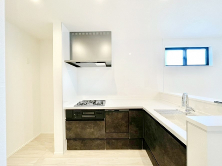 �L�b�`���@L���^���Ɨ�������X�y�[�X���L�X�Ǝg���܂��B�R���p�N�g�ɓ����Ă��������N���N�B  