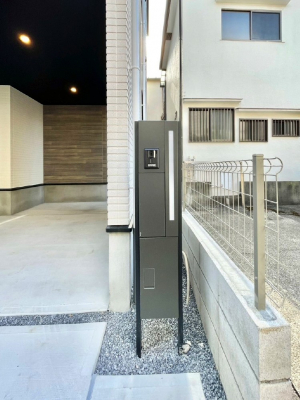 ���̑��@�\�D�E�C���^�[�z���E�|�X�g�E��z�a�n�w���ЂƂɏW��B�G���g�����X�ɂȂ��ރV���v���f�U�C���B