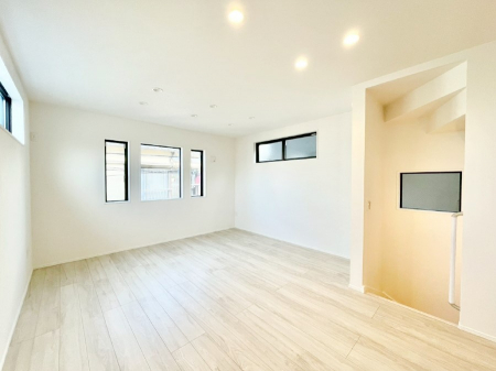 ���̑����ρ@���邢�z���������A�����̕��͋C�ɖ��������_�C�j���O�B   