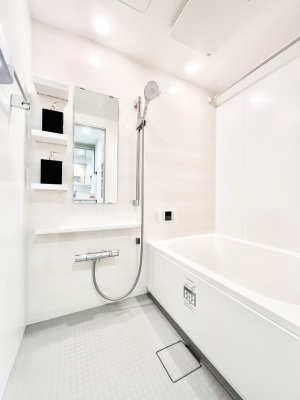 �����@����̔�������Ă���閾�邢�������̂���o�X���[��